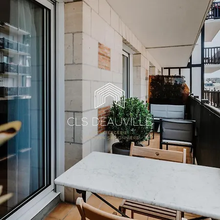 Apartment Le Mirabeau Cls